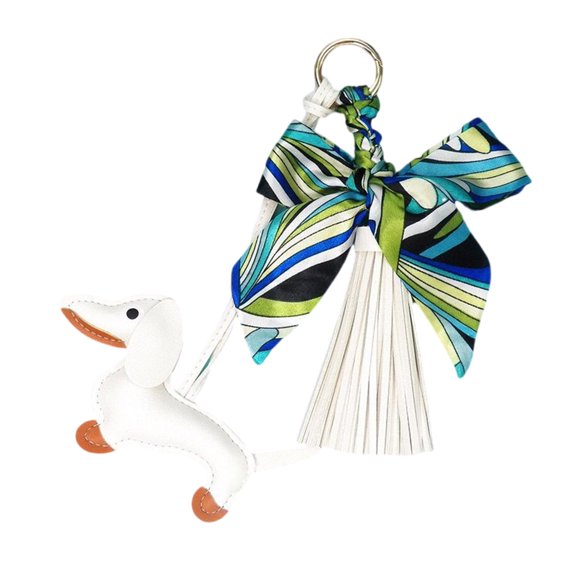 Necvior Keychain Accessory Metal and Texture Suitable for Fashionable Women