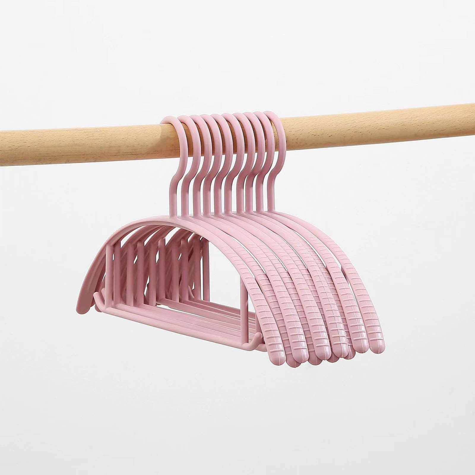 Needhep Home Plastic Hangers, Standard Hangers With 360 Degree Rotatable Hook Non Slip Felt Hangers for Closet Metal Hangers Non Slip Hanger, for Heavy Clothes (Pink)