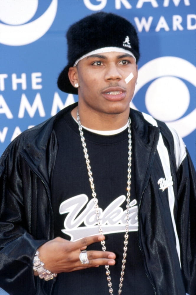 Nelly At 2002 Grammy Awards Canvas Art - (16 x 20)
