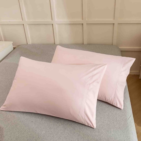 Neoyler 2 Silk Pillow Cases Cooling Breathable Temperature Regulating Velvet Soft Pillowcase for Hot Sleepers and Night Sweats Washable Easy Care Hair Friendly and Fade Resistant Pink 17.7x17.7in