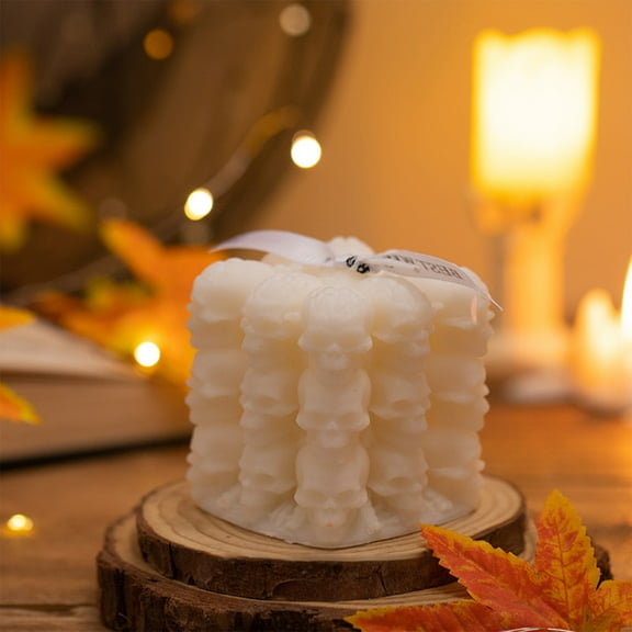 Neoyler Halloween Skeleton Candle Aromatherapy Skull Decor Soy Wax Clean Burning Fragrant Candle for Indoor Spooky Party Ambiance 2.4in White
