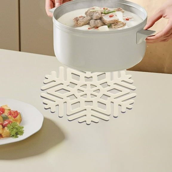 Neoyler Snowflake Table Mats Christmas Thanksgiving Decorations Heat Safe Non Space Saving Flexible Elegant for Christmas Celebrations Dining 5.9in Beige