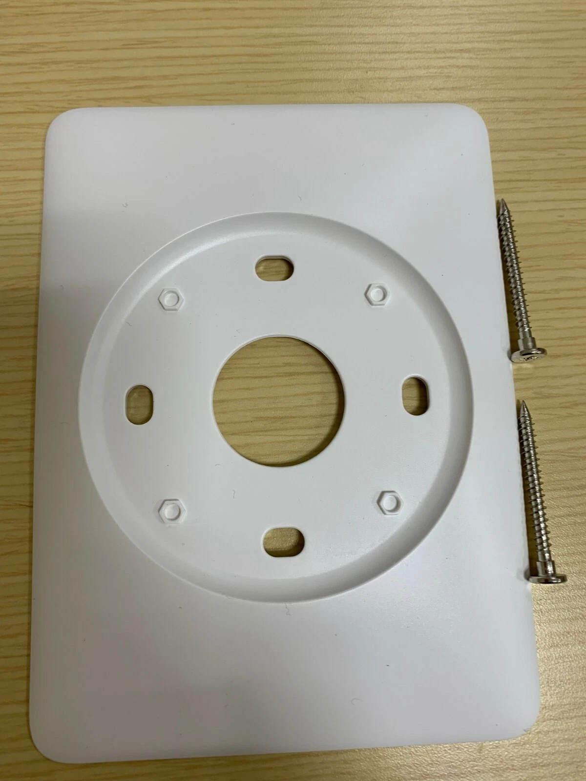 "Nest White Cover Plate 3Rd Gen & E Thermostat" -White !!New!!