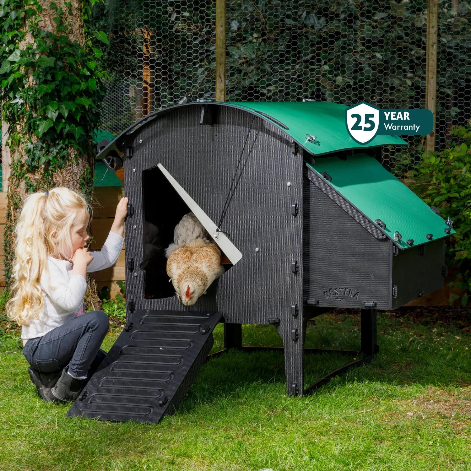 Nestera 100 Recycled Plastic Chicken Coops for 3 Large Fowls, 5 Medium Size Hens or 9 Bantams