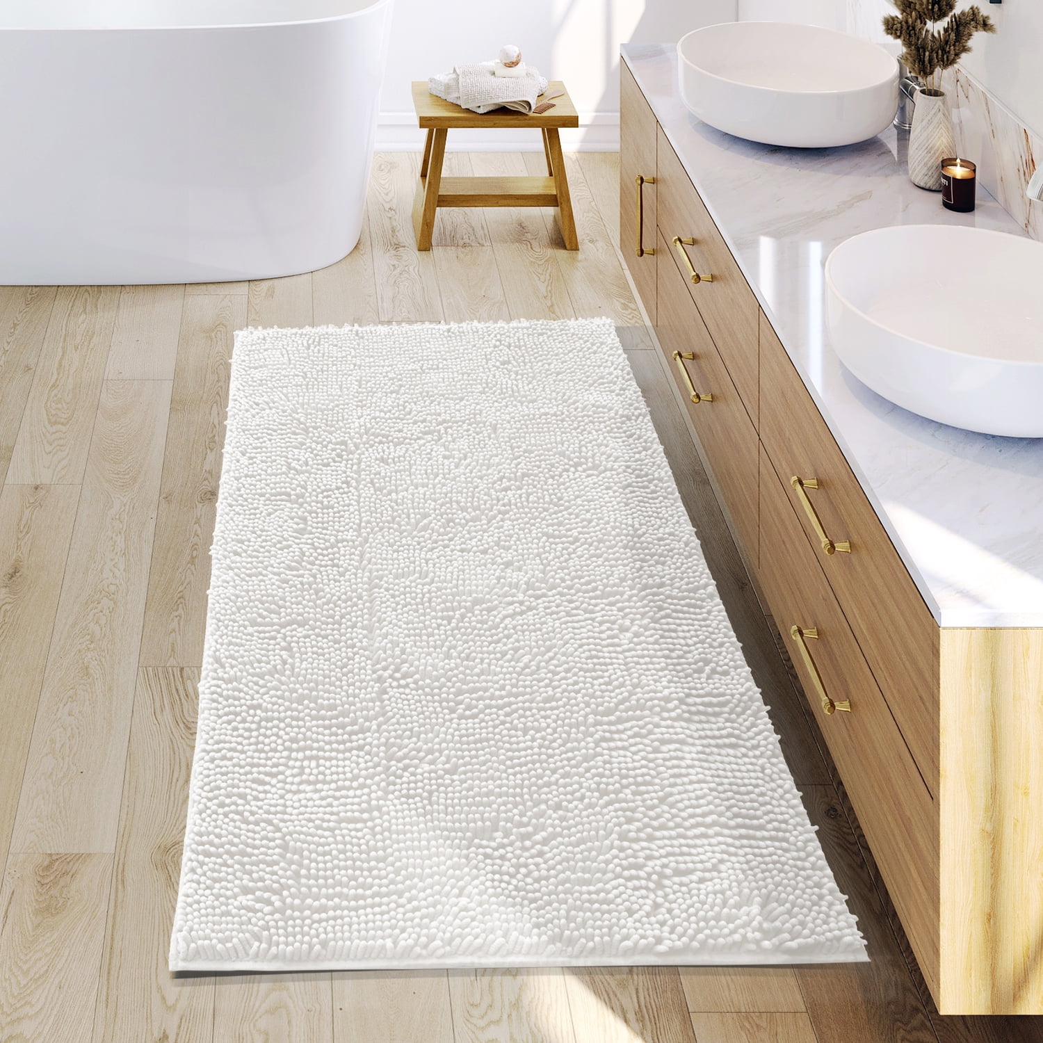 Rubbermaid Medium Rubber Bath Mat, White