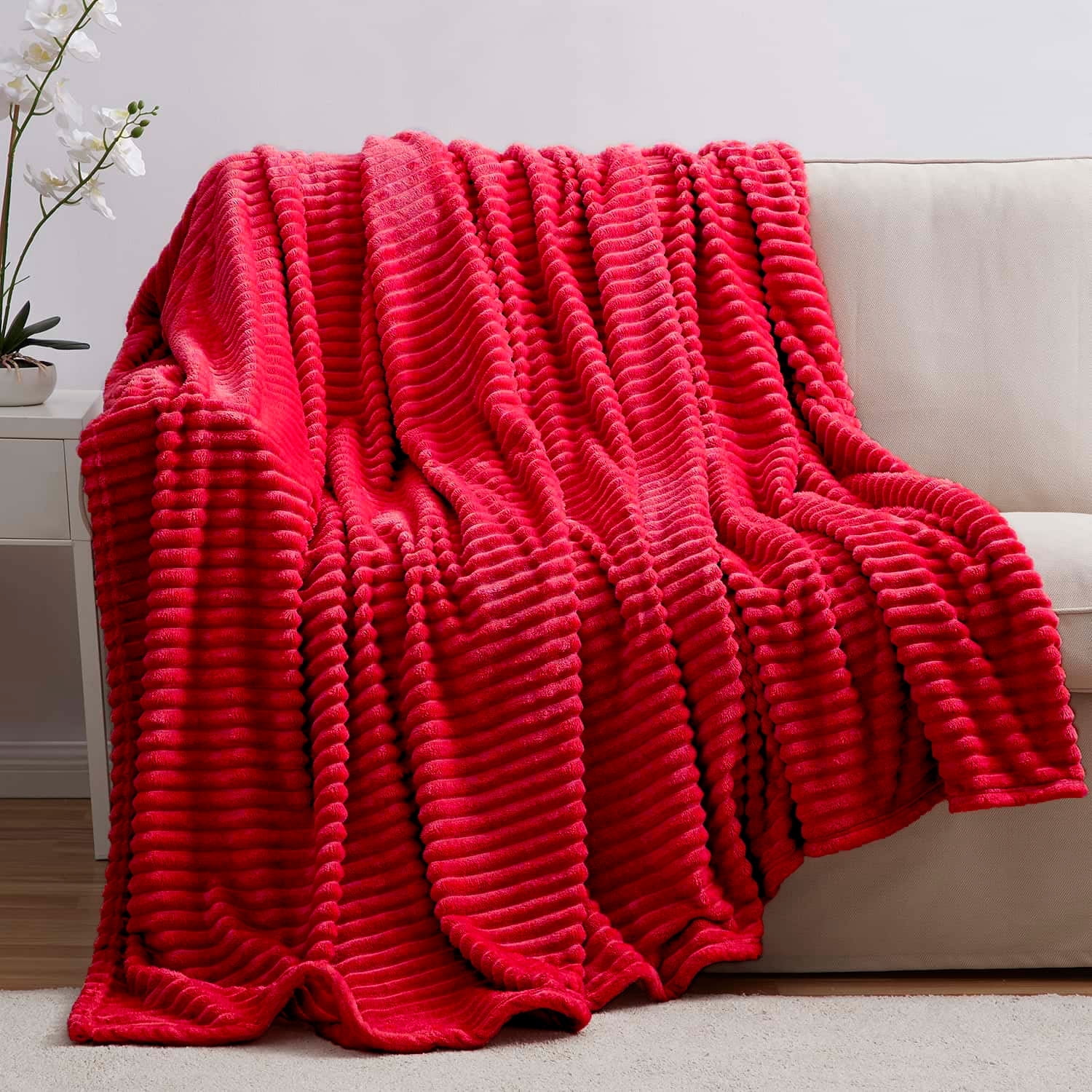 Nestl-Cut-Plush-Fleece-Blanket