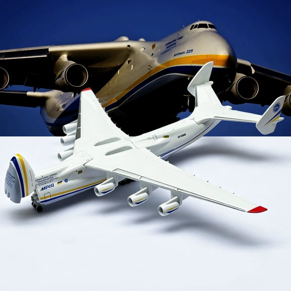 New 1/400 Scale 20cm An-225 "Mriya" Transport Plane Model Hatches Can Be Opened With Wheels Base Alloy Antonov An225 Aircraft