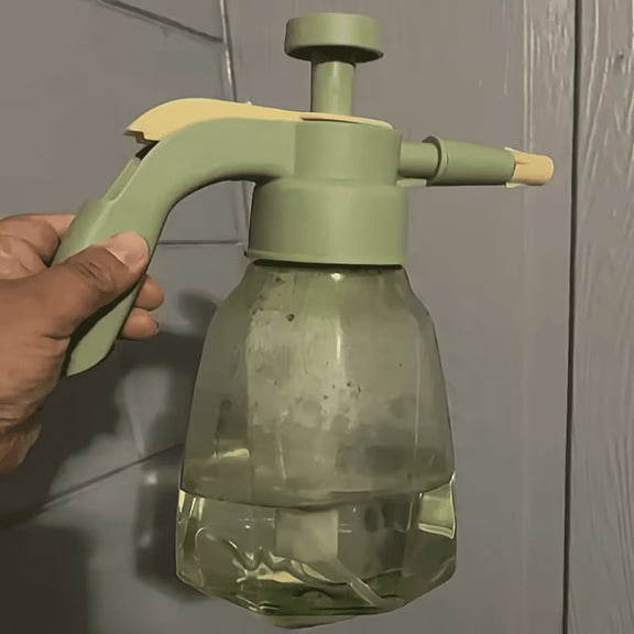 New 1.5L Transparent Pneumatic Pressure Spray Bottle With Fine Mist And Adjustable Nozzle, Transparent Garden Spray Bottle, Suitable For Plant Spraying, Home Cleaning And Christmas Cleaning Tools