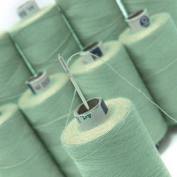 New 20 Pcs Green Polyester Thread Spool Wholesale Hand Machine Quilting Sewing