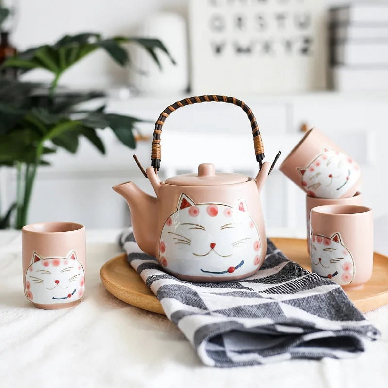 New 2024 2024 of Pink Ceramic Tea Pot Cute Cat Tea Cup Water Cup Maneki Neko Design Porcelain Kettle Teaware Set 4 cups 1 teapot