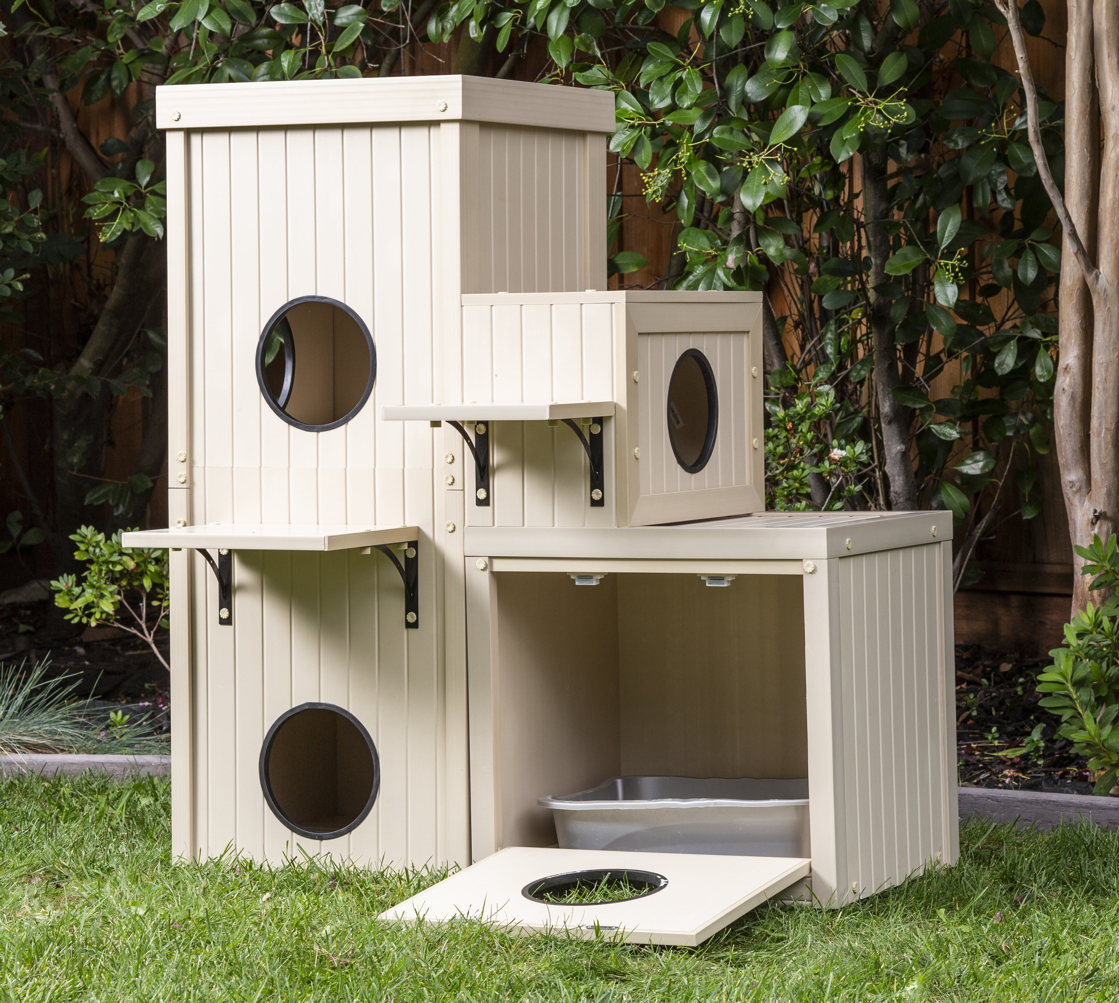 EcoFlex Beige Multi-Level Outdoor Cat House with Shelves