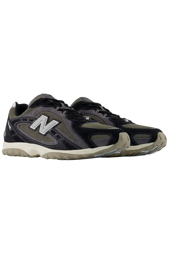 204L Suede Sneaker, 7.5