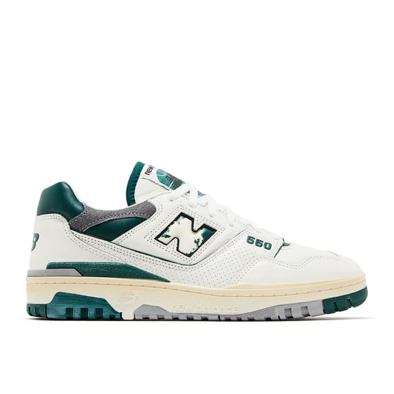 New Balance 550 Mens Sneakers, Sea Salt/Marsh Green/Shadow Grey, Size 7.5