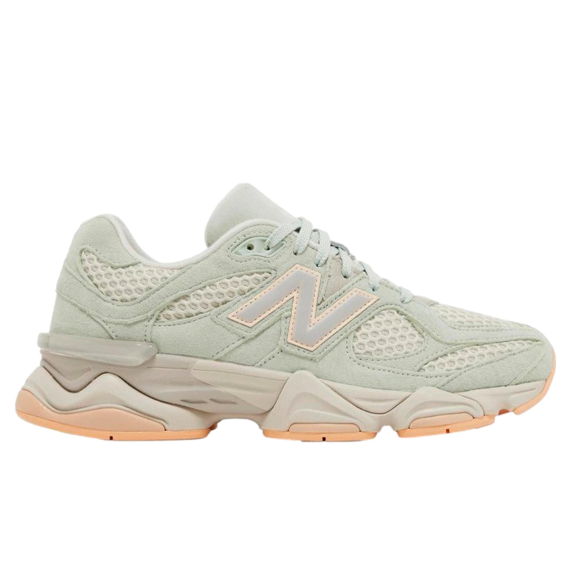 9060 Silver / Moss Green U9060WA1 talla 9.5 para hombre
