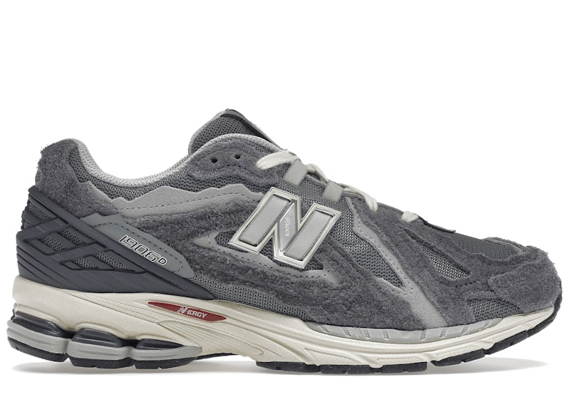 New Balance M990GL6: Men's FuelCell 990 V6 Sneaker, GREY