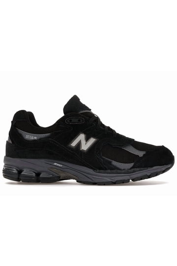 All Black New Balance 2002r