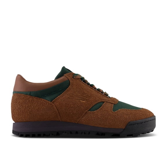 New Balance Rainier Low Men's Shoes, True Brown/Nightwatch Green/Magnet, Size 9