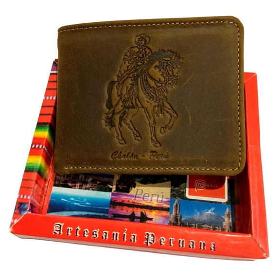 New Chalan Peruvian Horse Dealer Peru Men's Embossed Brown Leather Bifold Wallet