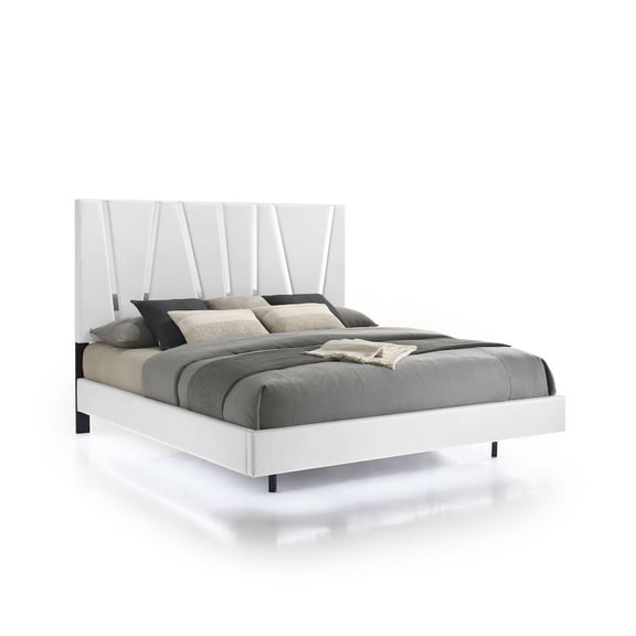 New Classic Furniture Europa 4-Pc Wood Queen Bedroom Set with Chest in White