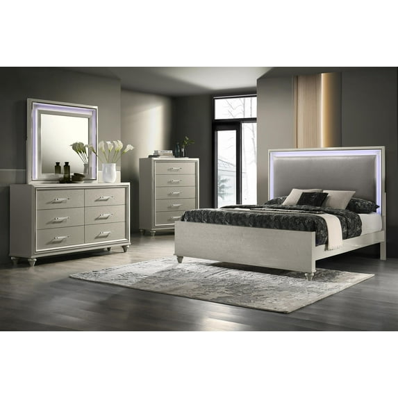 New Classic Furniture Lumina 4-Pc Wood Western King Bedroom Set in Silver Gray