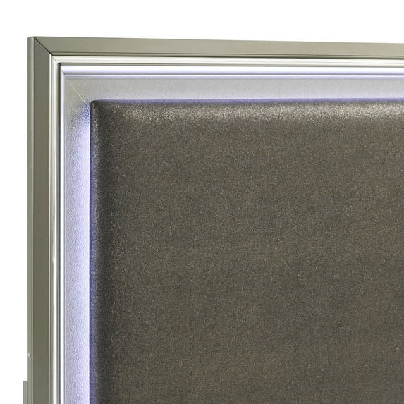 New Classic Furniture Lumina Wood Western King Lighted Bed in Silver Gray