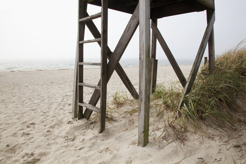 New England Massachusetts Cape Cod Close up of an abandoned lifeguard station on beach Canvas Art - Jenna Szerlag Design Pics (19 x 12)
