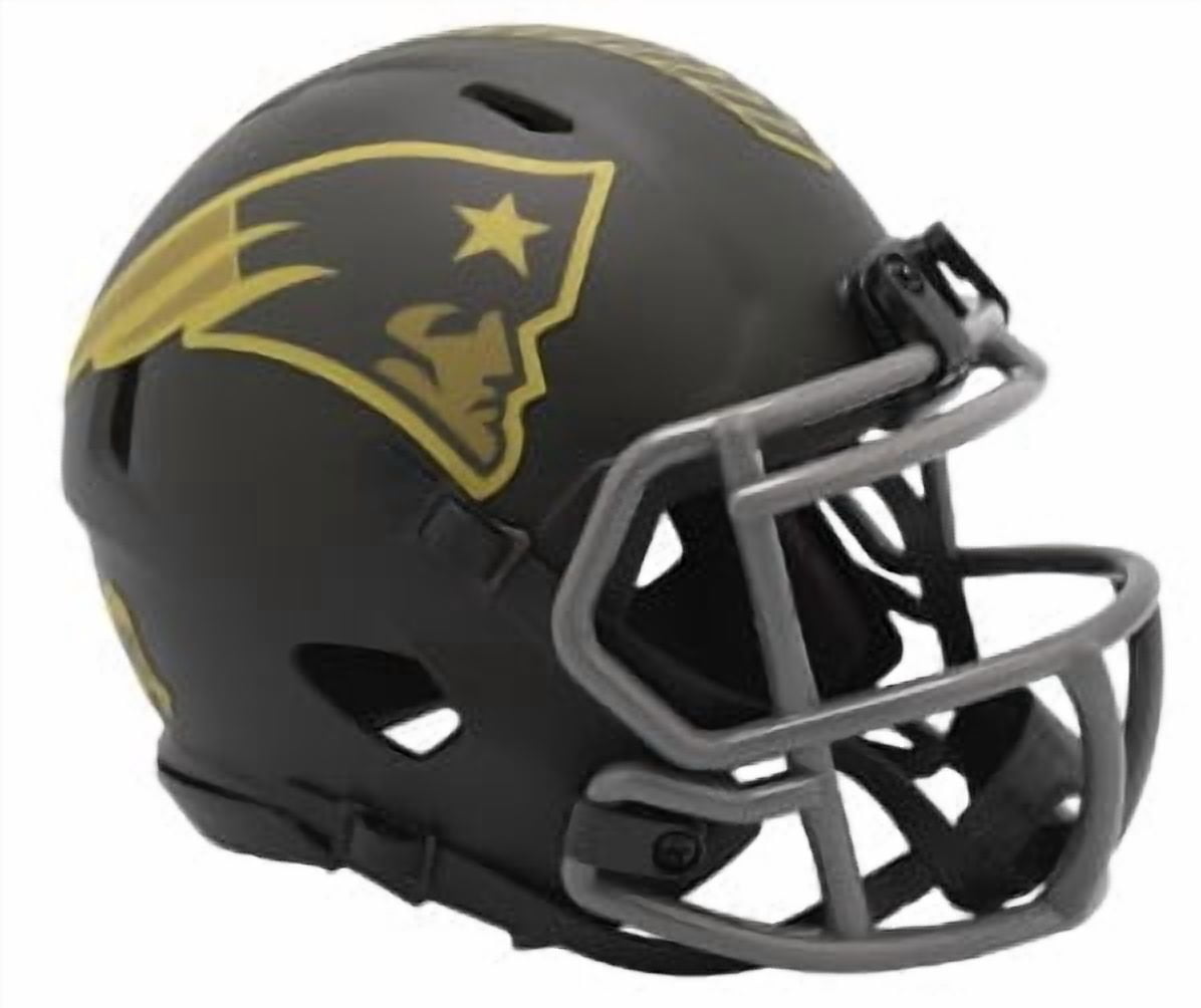 Riddell New England Patriots 2025 Salute to Service Mini Football Helmet, 1-Count
