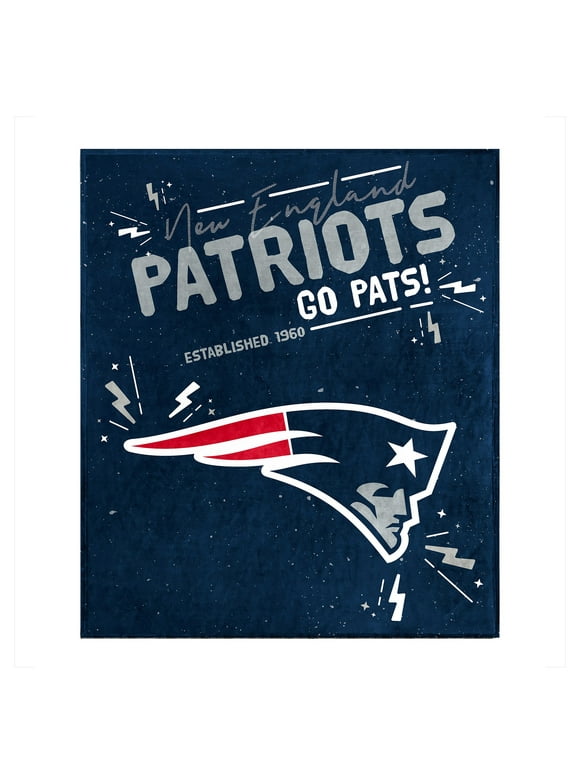 New England Patriots 60" x 70" Plush Throw Blanket