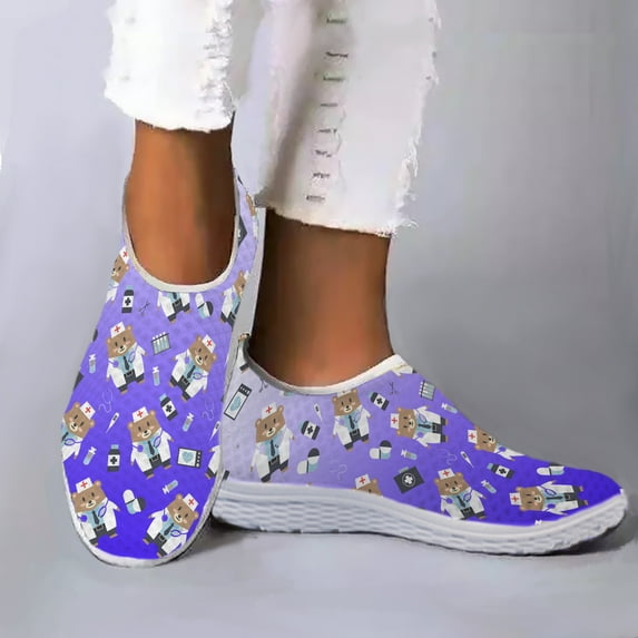 New Gray Cartoon Bear Design Nurse Shoes Medical Printing Lightweight Mesh Shoes Soft Sole Loafers Zapatos Mujer