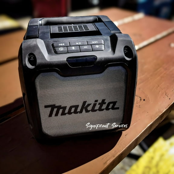 New Makita XRM08B 18V LXT 12V MAX CXT Li-Ion Bluetooth Job Site Radio Speaker