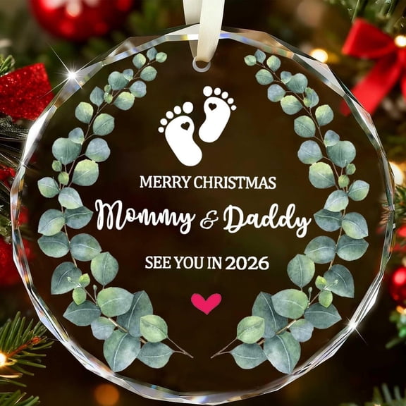 New Mommy and Daddy Glass Ornament 2025 Pregnancy Announcement Keepsake Holiday Ornament for Expecting Parents Cozy Christmas Gift