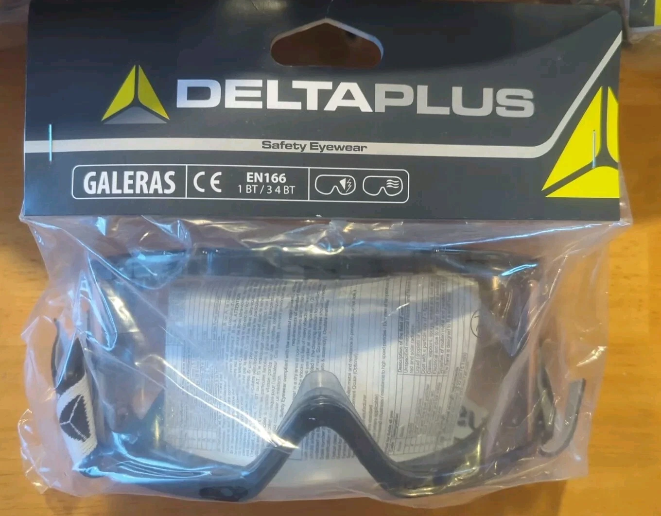 New Safety Goggles. Unopened. Deltaplus Venitex Galeras Clear Vented.