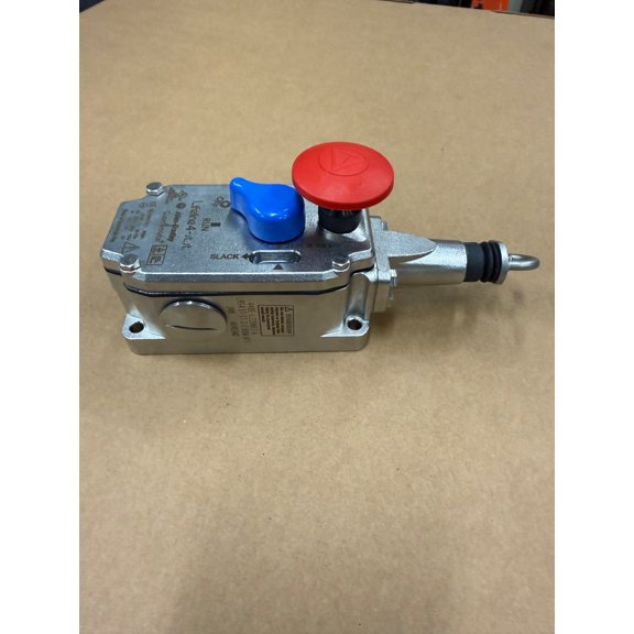 New Sealed Allen-Bradley 440E-L22BNST Guardmaster byLifeline 4 Cable Pull Switch