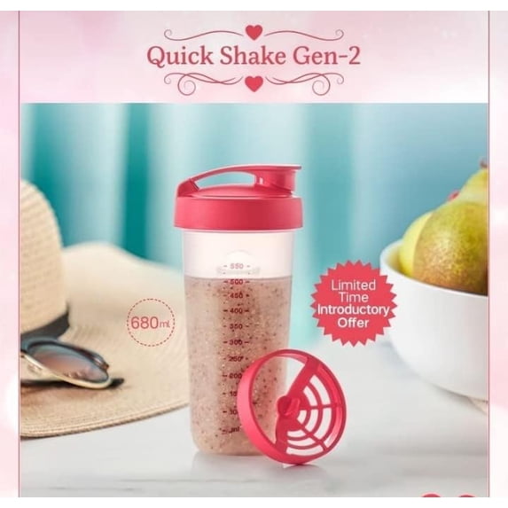 New Tupperware Quick Shake Gen 2 red and white 680 ml Shaker