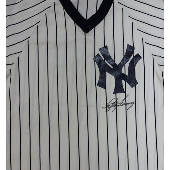 New York Yankees Lefty Gomez Autographed White Jersey PSA/DNA #V09459