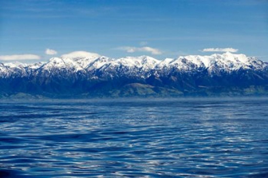 New Zealand Marlborough Seaward Kaikoura Ranges Canvas Art - David Wall DanitaDelimont (26 x 17)