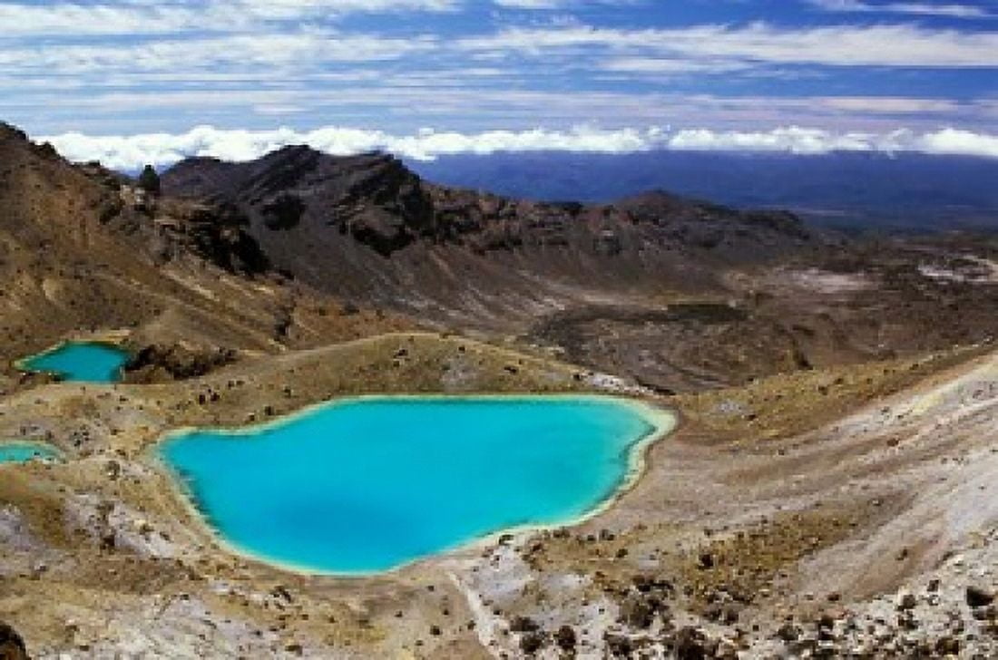 New Zealand Tongariro NP Mountain Emerald Lakes Canvas Art - Rob Tilley DanitaDelimont (27 x 18)