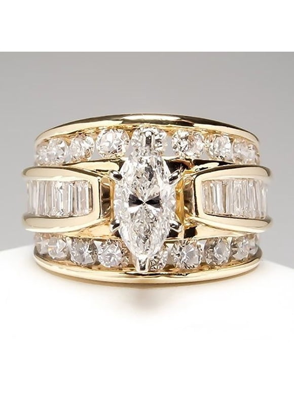 New diamond studded ring, trendy and fashionable engagement jewelry