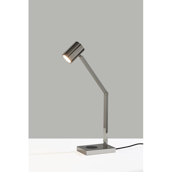 Newman Task Lamp w. Wireless Charging