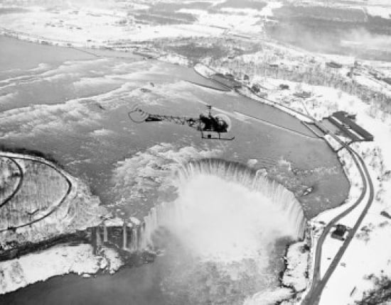 Niagara Falls Bell helicopter flying Canvas Art - (18 x 24)