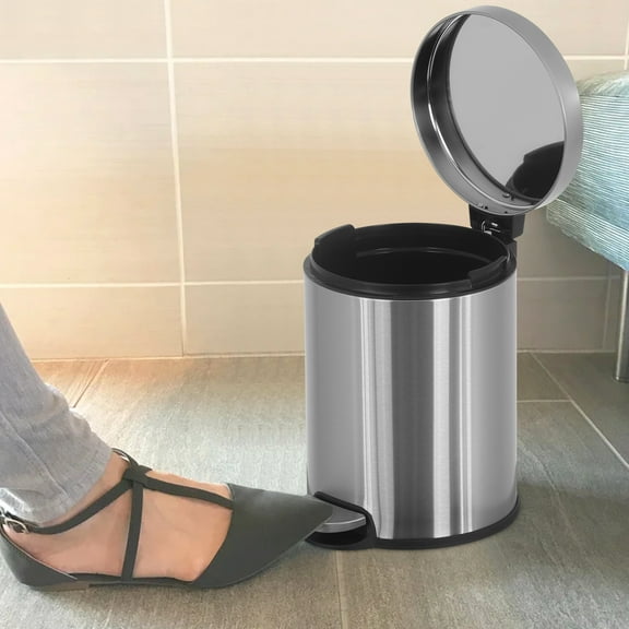 NiamVelo 6L/1.6Gallon Trash Can Mini Metal Step Trash Can with Lid Stainless Steel Garbage Can for Bathroom, Office, Kitchen,Silver（1 Pack）