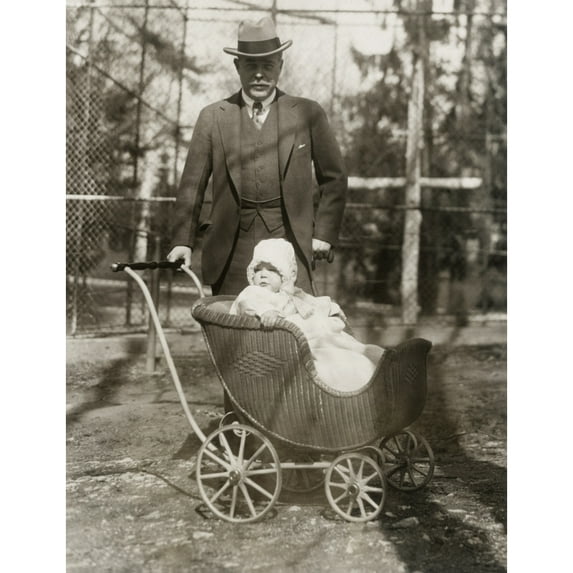 Nicholas Longworth With Baby Paulina Longworth At The Washington History (18 x 24)