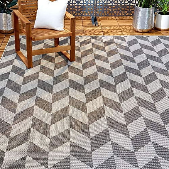 Nicole Miller New York Patio Country Calla Contemporary Herringbone Indoor/Outdoor Area Rug, Black/Grey, 9'2"x12'5"