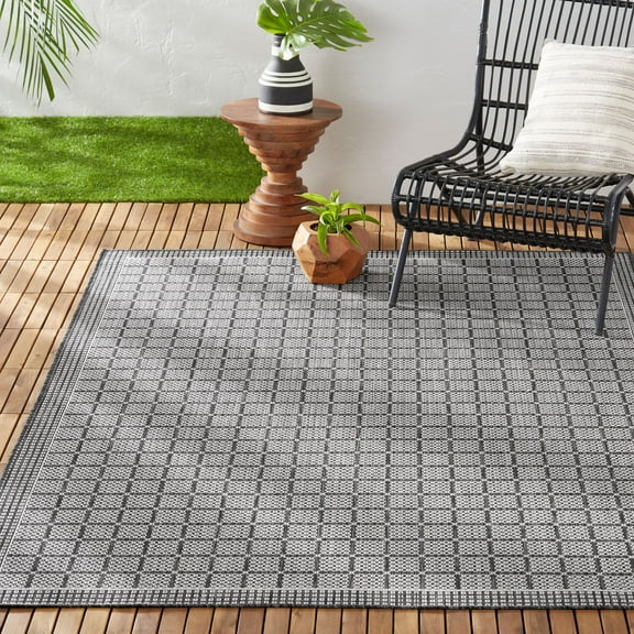 Nicole Miller New York Patio Country Luna Contemporary Geometric Indoor/Outdoor Area Rug, Black/Grey, 5'2"x7'2"