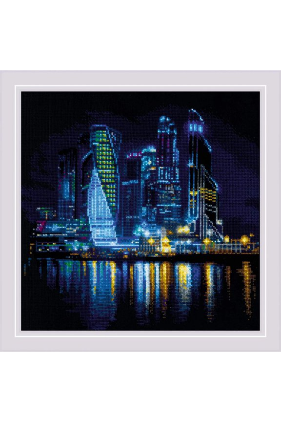 Night City R2075 Counted Cross Stitch Kit