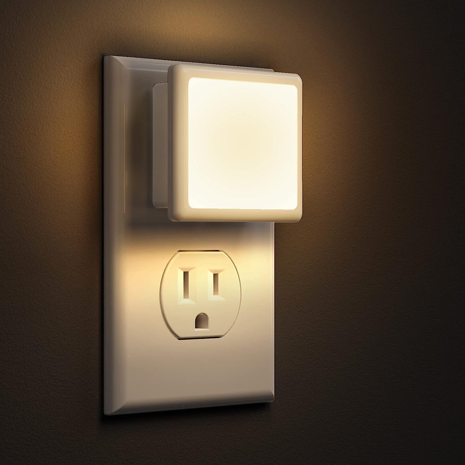 Night Lights Plug into Wall 2-Pack, 0.3W Plug in Night Light, Dusk to Dawn, 3000K Soft White, Bright Nightlight Auto-On/Off Kitchen, Non-Dim