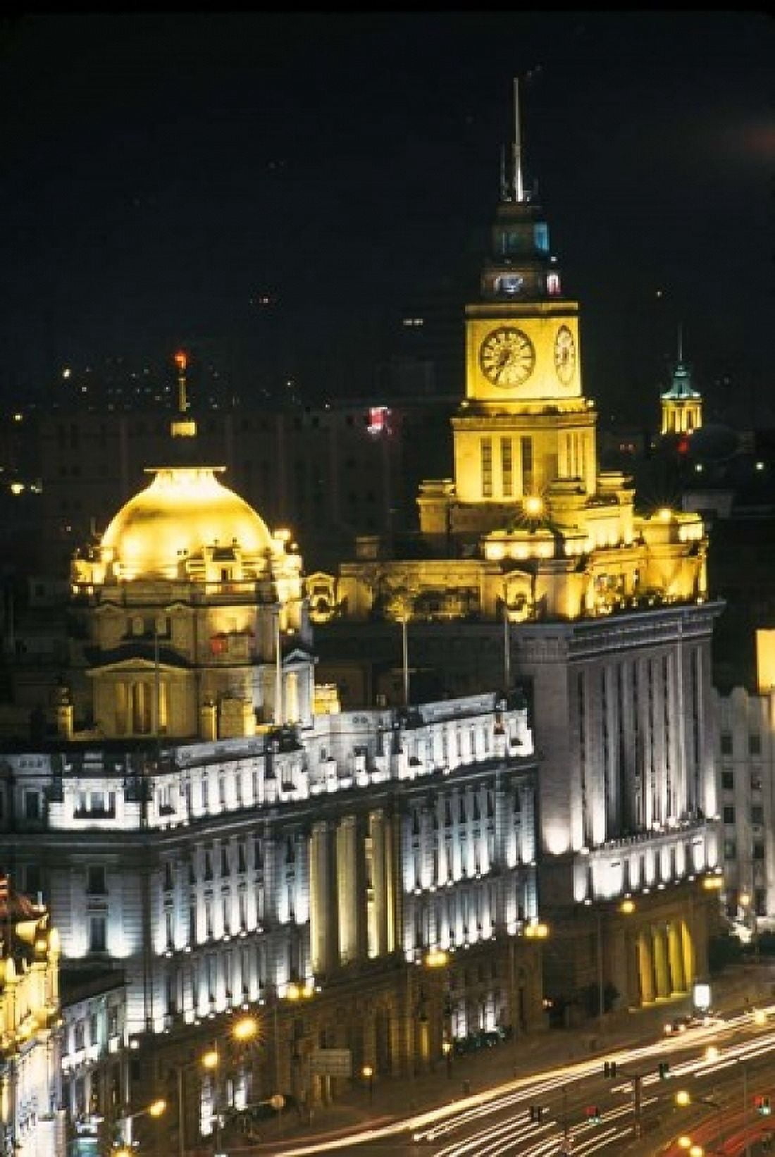 Night View of Colonial Buildings on the Bund Shanghai China Canvas Art - Keren Su DanitaDelimont (12 x 17)