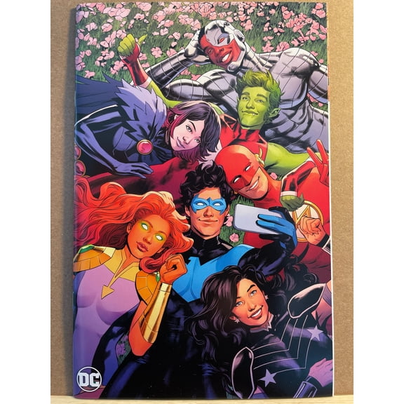 Nightwing #100 Comic Book