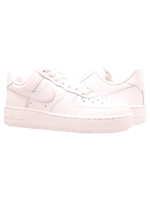 Air Force 1 '07 Sneakers in White | Women Low-Top - 12