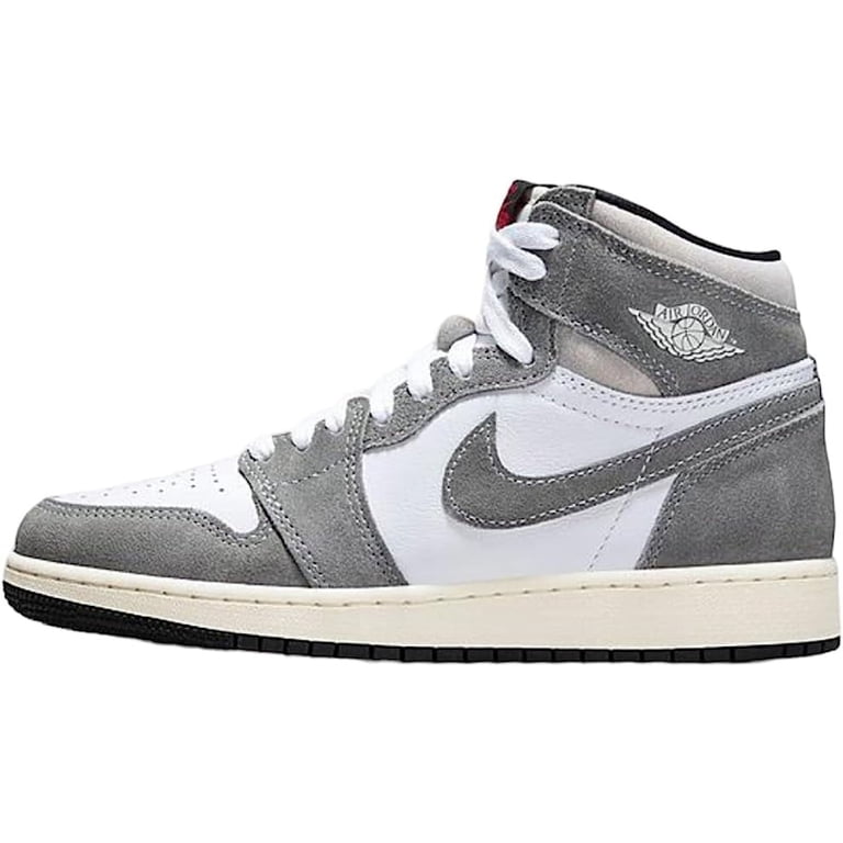 Jordan Air Jordan Retro High OG GS Kids Sneakers, Boys Size